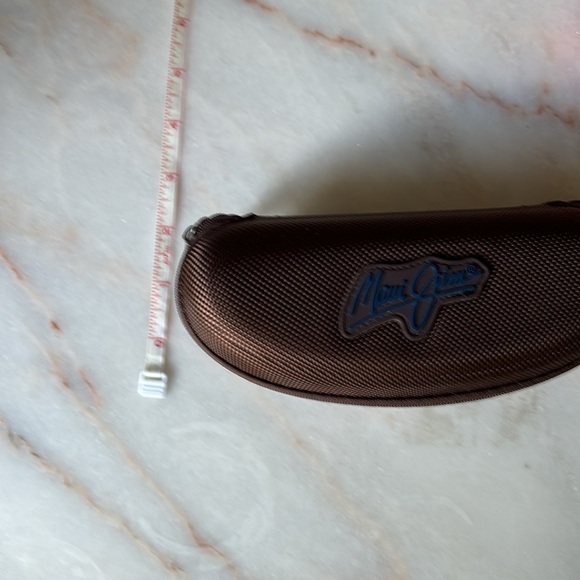 MAUI JIM SUNGLASSES HARD CASE - Picture 12 of 13